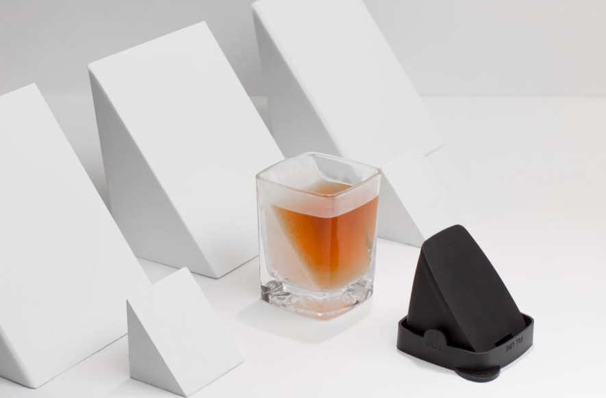 Corkcicle Whiskey Wedge Glass